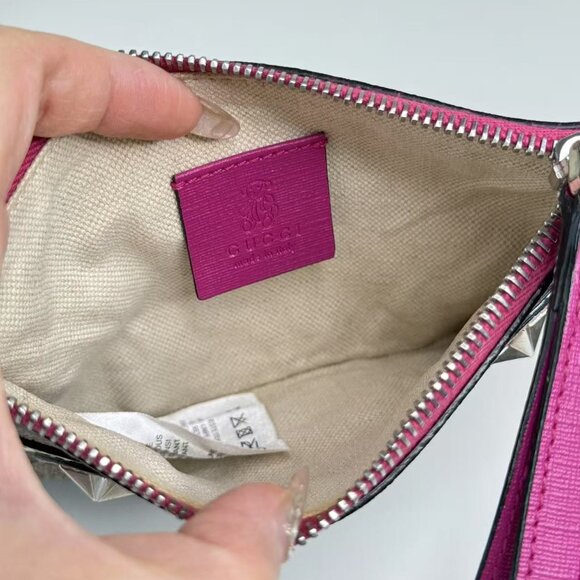 Gucci GG Logo Supreme Clutch with Eye Design & Pink Trim - Picture 9 of 9
